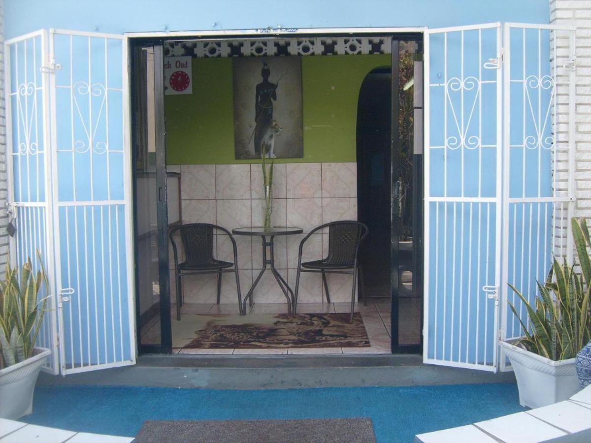 Caribbean Tourist Villa Port of Spain Exterior photo